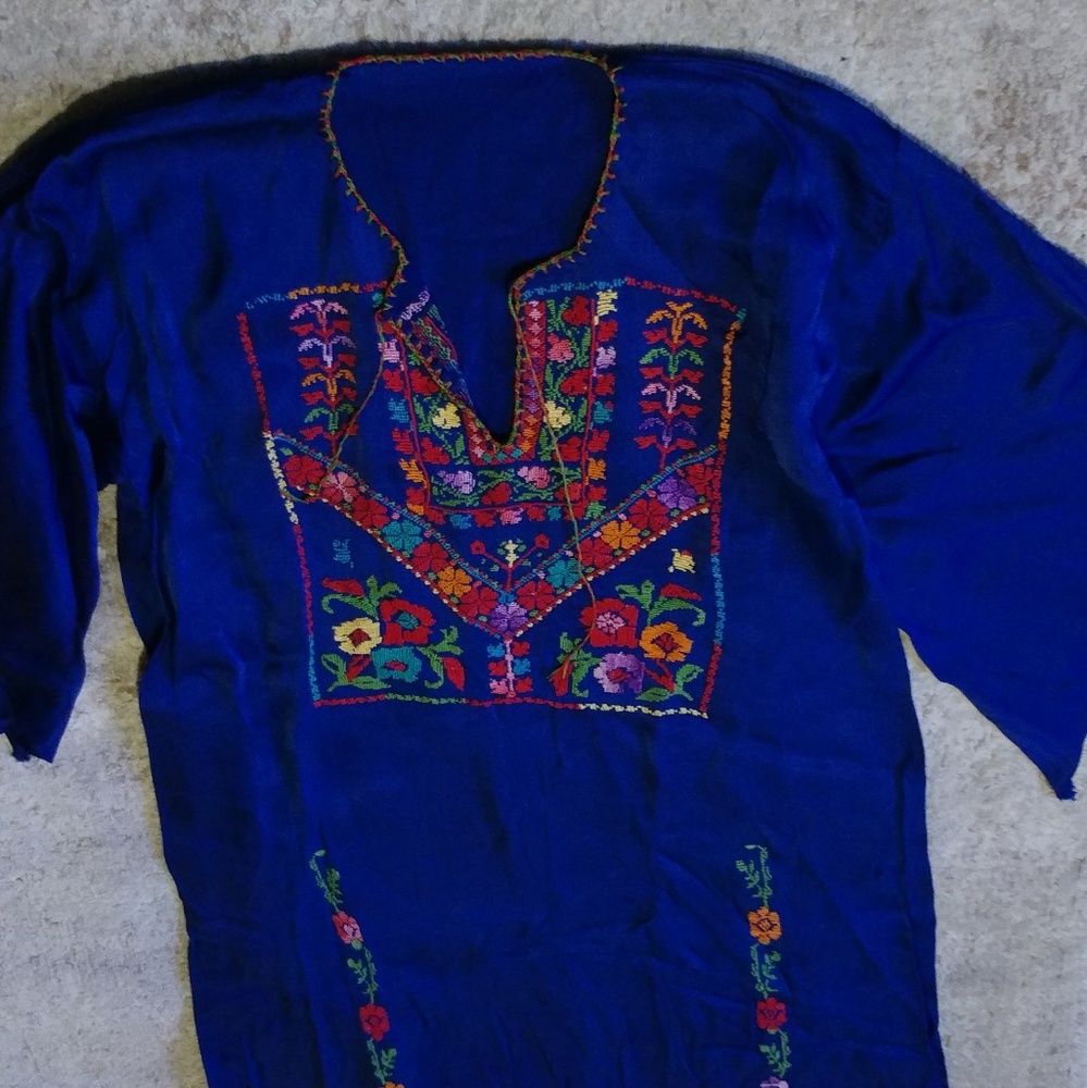 STUNNING Vintage 70s Blue embroidered dress